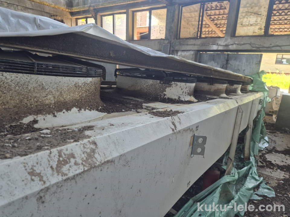 Prodajem plusnu italijansku hladnjacu velicine 23x25 m