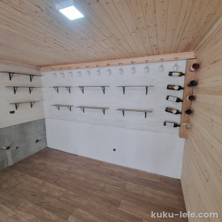Zlatibor, drvena kuca sa bazenom na prodaju 96 m2 na placu od 5,5 ari
