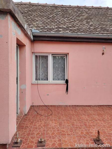Kuća u Sremskoj Mitrovici, 70m2