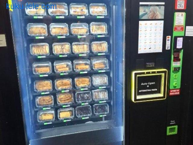 Prodajem vending mašinu TCN za prodaju raznih proizvoda, dimenzije 170 x 195 x 100